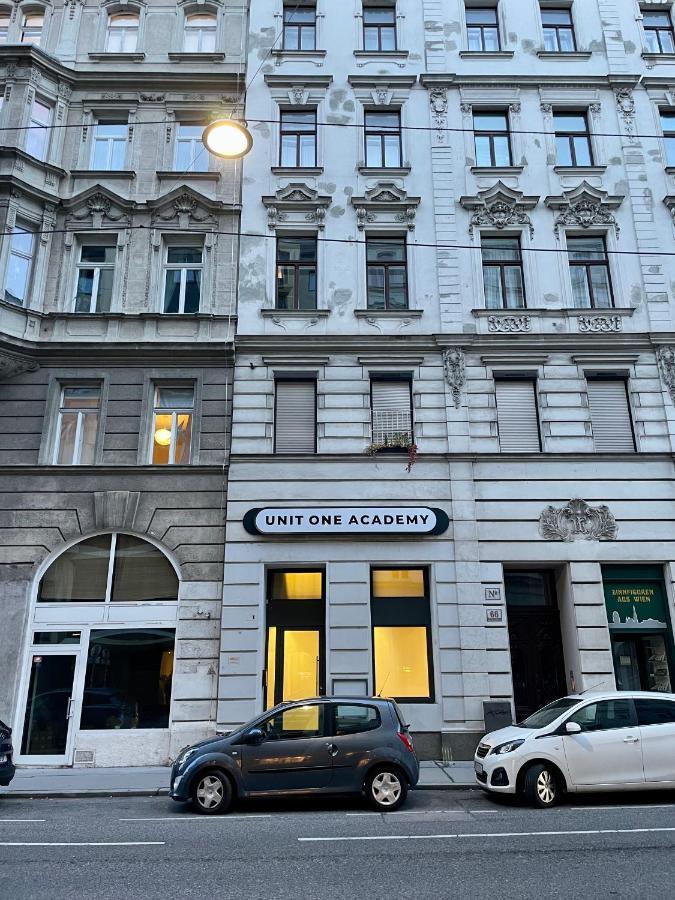 Zentral - Netflix - 2 Stoecke - Arbeitsplatz Lägenhet Wien Exteriör bild